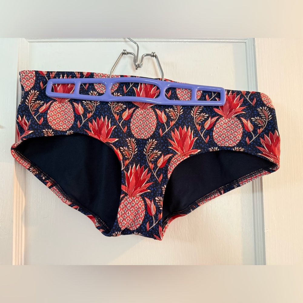 Boden Navy Pineapple Bikini Bottoms. No tags.